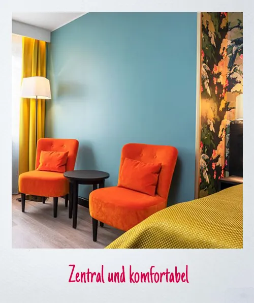 Zentral und komfortabel – Zimmer in einem der Stadthotels