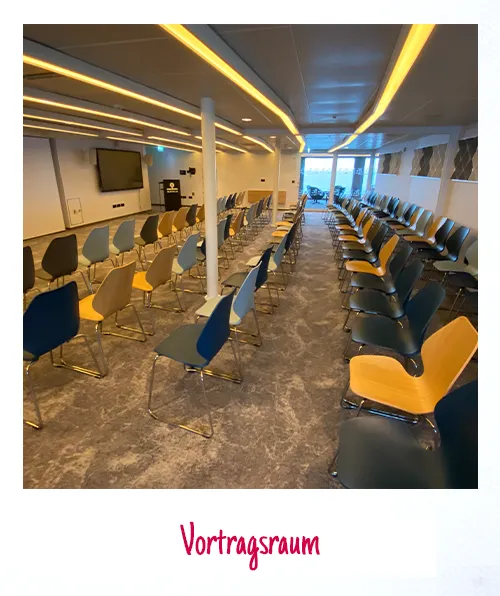 Vortragsraum an Bord